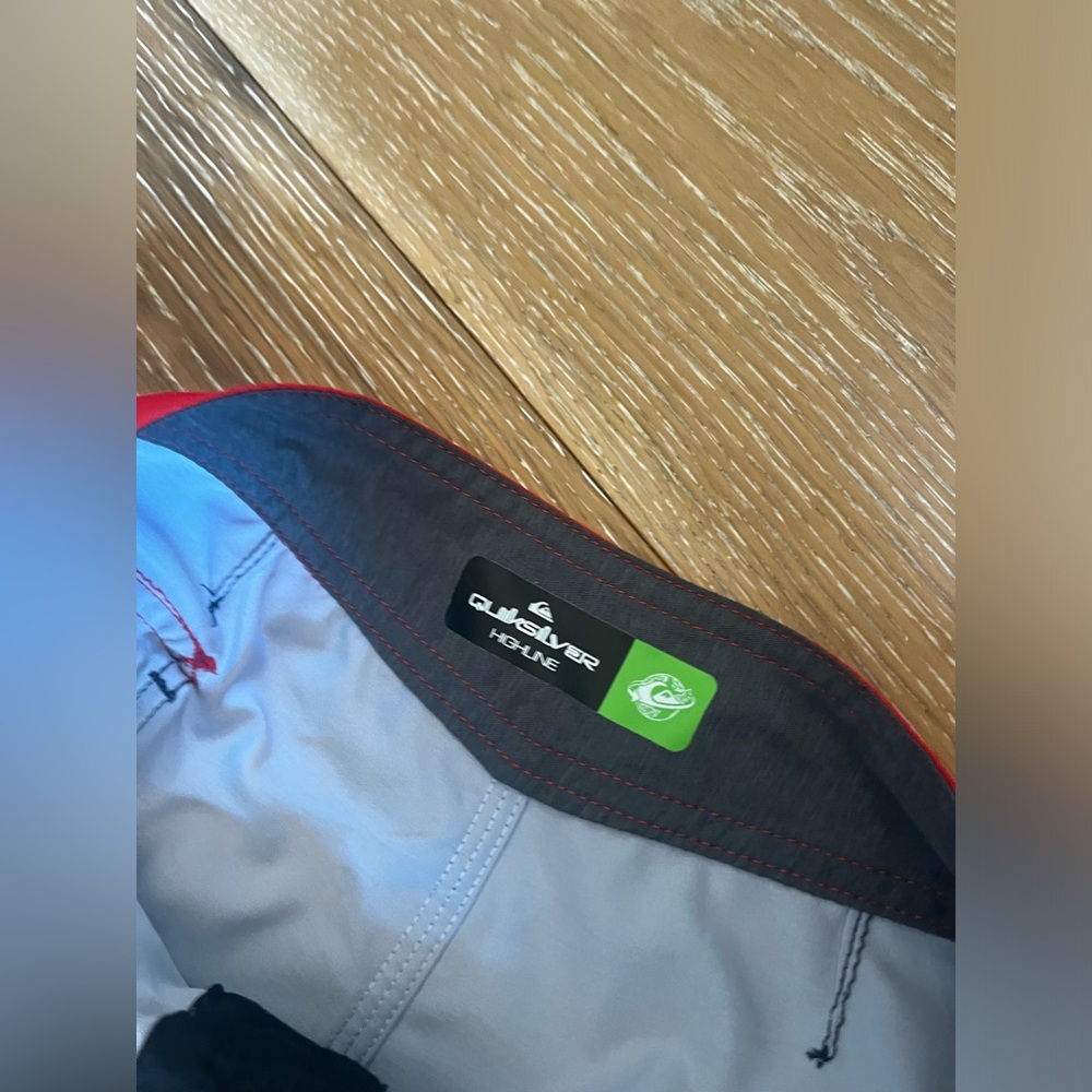 Quiksilver Boy's Surfsilk Enforcer 17" Boardshorts - Picture 4 of 8
